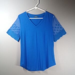 Ofeefan Women's Blue V-Neck Tee Size Medium